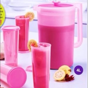 Tupperware Set Jug 4 Liter & 16oz Tumbler (4) Pieces.